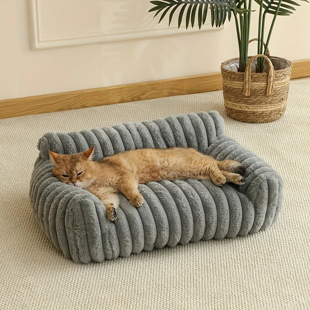 Comfortable Cat Sofa, Cute Soft Cat Bed, Breathable Cat House, Sleeping Basket for All Sizes of Cats, Suitable for All Seasons, Comfortable Pet Bed, Modern Pet Furniture