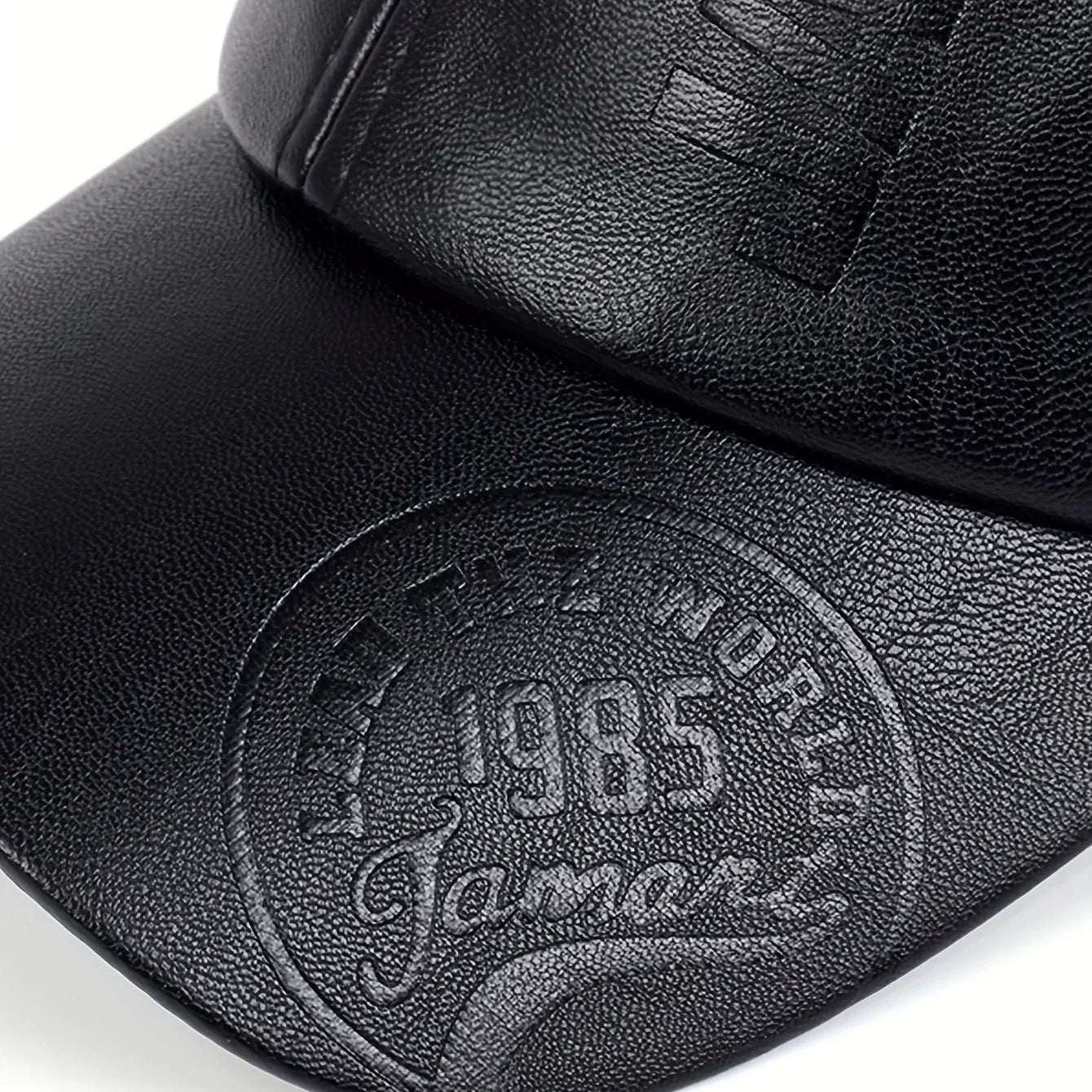 1pc Men's British PU Leather Baseball Cap Adjustable Breathable Casual Hat Spring/Summer/Autumn/Winter Hat Christmas Gift