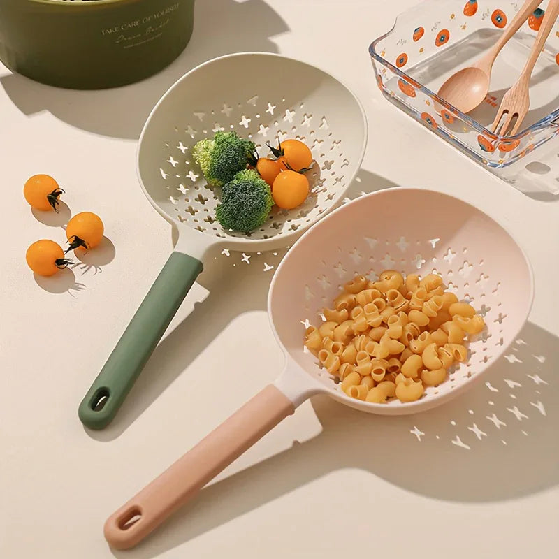 Montero Milan 1pc, Kitchen Colander, Kitchen Household Large Plastic Drain Long Handle Spoon, Salvage Noodle Dumpling High Temperature Resistant Colander Kitchen Stuff Kitchen Accessories Baking Supplies