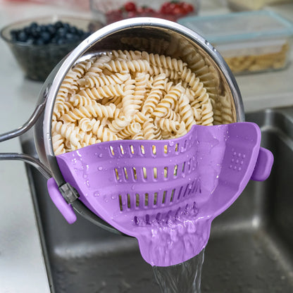 1pc ABERZEY Clip-On Strainer for Pots & Pans - Durable Plastic Kitchen Colander for Pasta, Meat, Vegetables, Fruits - Easy Drainage & Compact Design, Strainer for Pasta, Vegetable Preparation, Modern Kitchenware, Efficient Dr