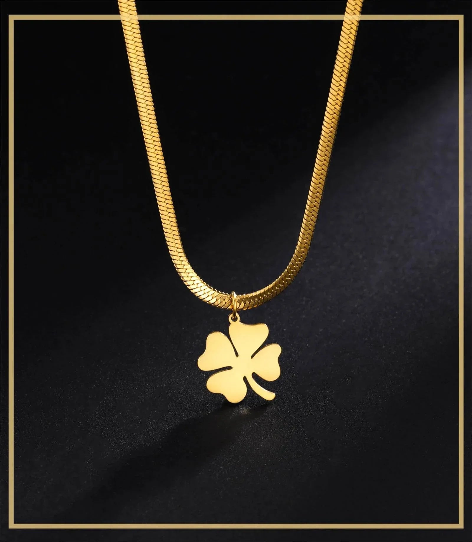 Clover Pendant Chain Necklace - Montero Milan