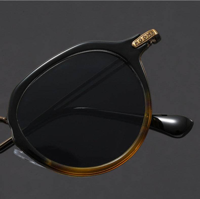 Classic Vintage Metal Sunglasses (UV400 Protection) - Montero Milan