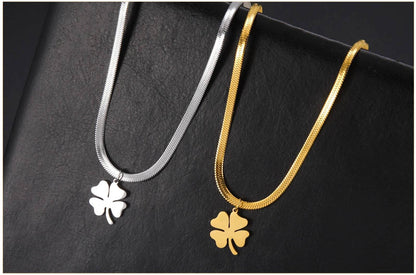 Clover Pendant Chain Necklace - Montero Milan