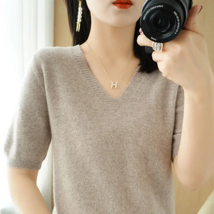 Spring/Summer 2025 Ladies Sweater Pullover Solid Color V-neck Half-sleeved Knitted Cashmere Sweater Thin Casual Top