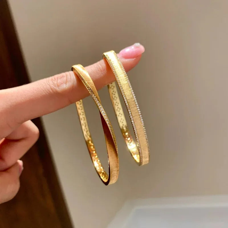 Vintage Charm High quality brushed Mobius bracelets for women twisted rope inlaid diamonds layered bangles wedding jewelry gift