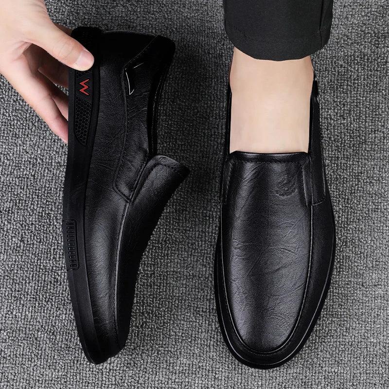 CLOHOO Men's Business Casual Shoes Handmade Layered Cowhide Rubber Bottom Leather Footwear for Office And Leisure