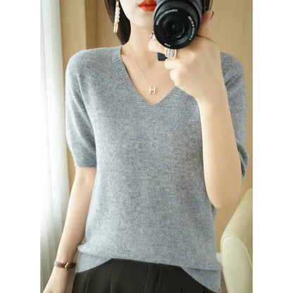 Spring/Summer 2025 Ladies Sweater Pullover Solid Color V-neck Half-sleeved Knitted Cashmere Sweater Thin Casual Top