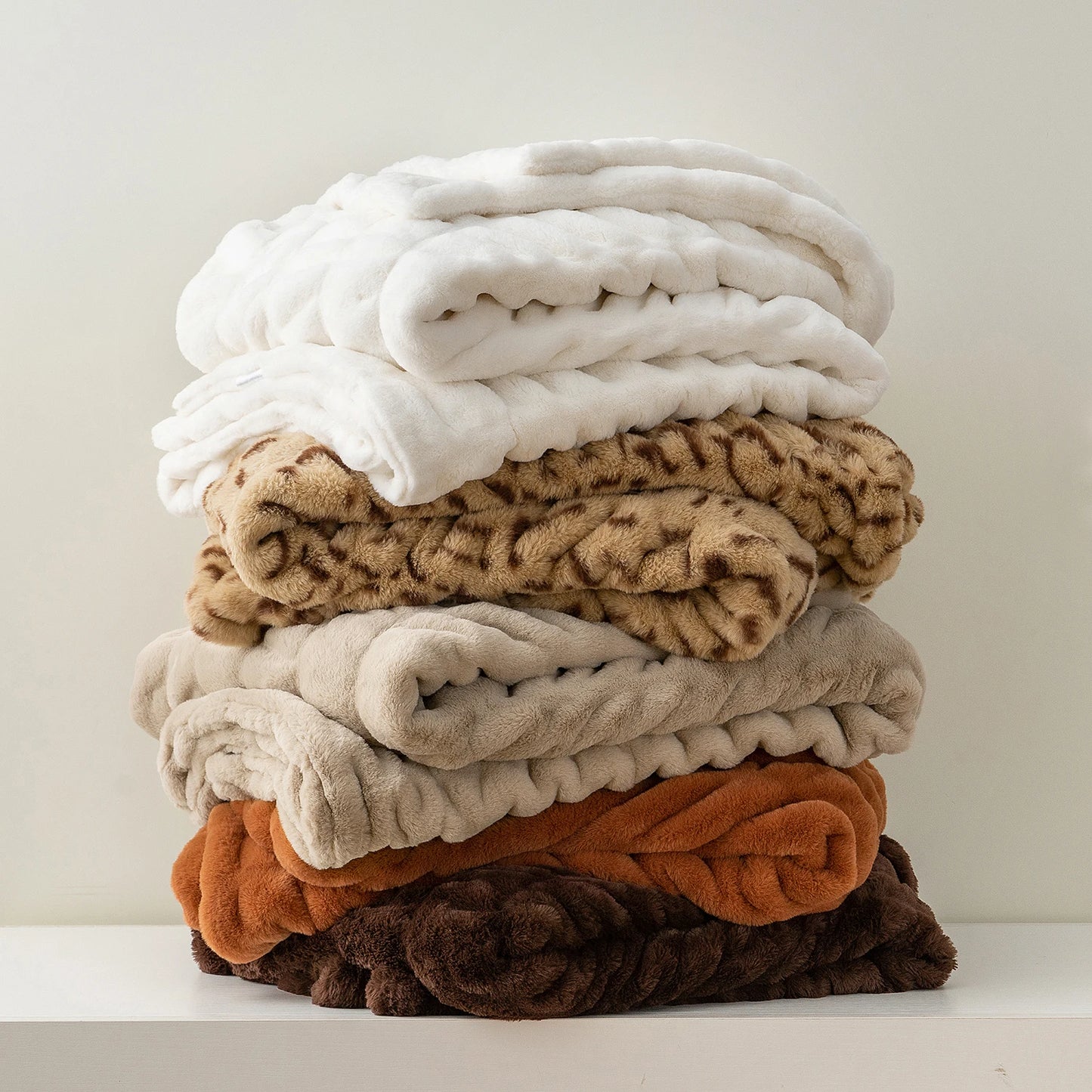 Luxury Faux Fur Throw Blanket