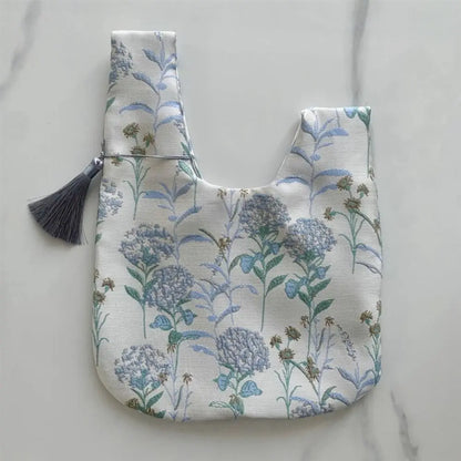 3Colors Tassel Wrist Bag Chinese Style Tassel Pendant Embroidery Hanfu Handbag Cheongsam Accessories Imitation Silk Gift Pouch