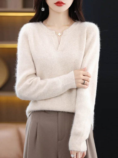 Elegant V-Neck Mink Cashmere Sweater - Montero Milan