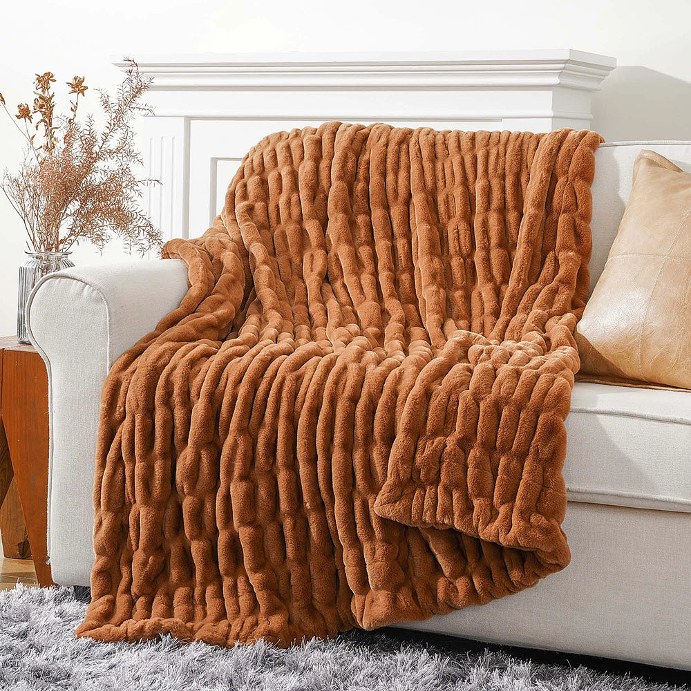 Luxury Faux Fur Throw Blanket