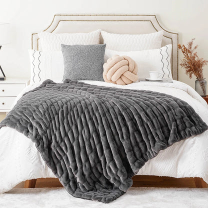 Luxury Faux Fur Throw Blanket