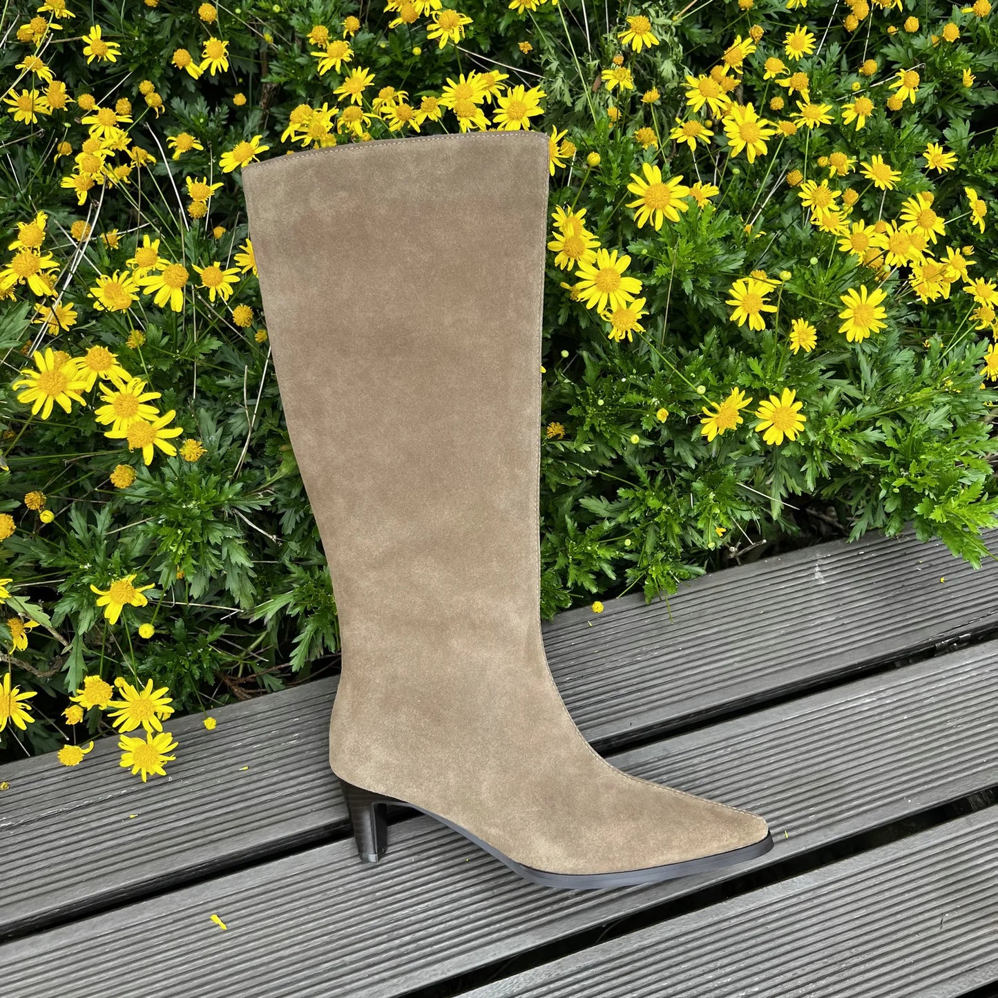QUTAA Fashion Winter Women Knee High Boots Cow Suede Autumn Shoes Pointed Toe Buckles Chunky High Heels Motorcycle Boots 34-43