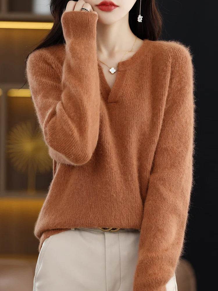 Elegant V-Neck Mink Cashmere Sweater - Montero Milan