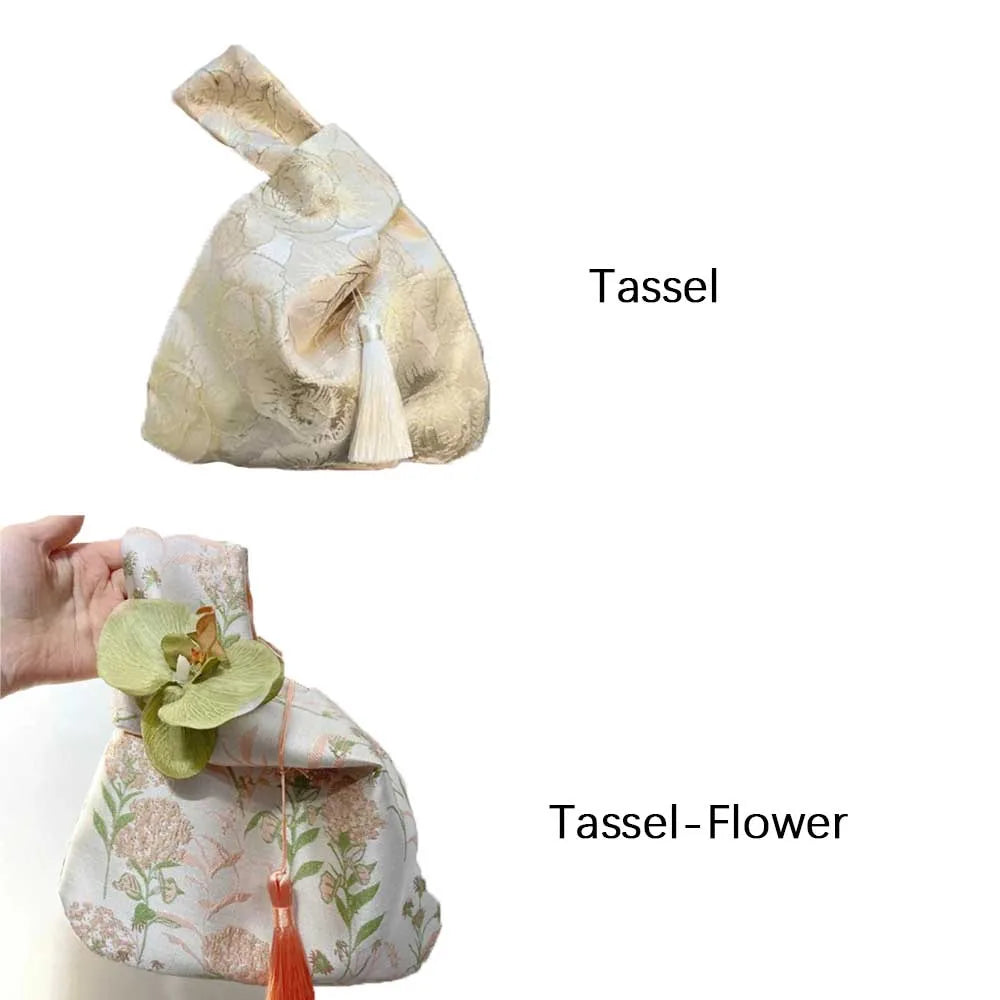 Flower Pendant Lunch Bag Cosmetic Bag New Chinese Style Handbag Tassel Knot Wrist Bag Small Item Pouch Cheongsam Accessories