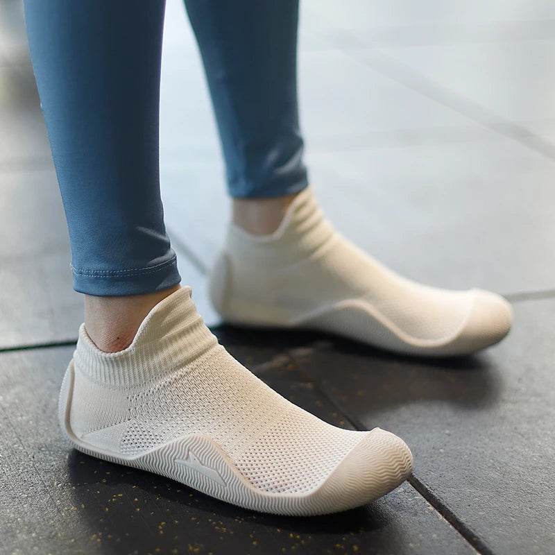 Lightweight Barefoot Grip Shoes - Montero Milan