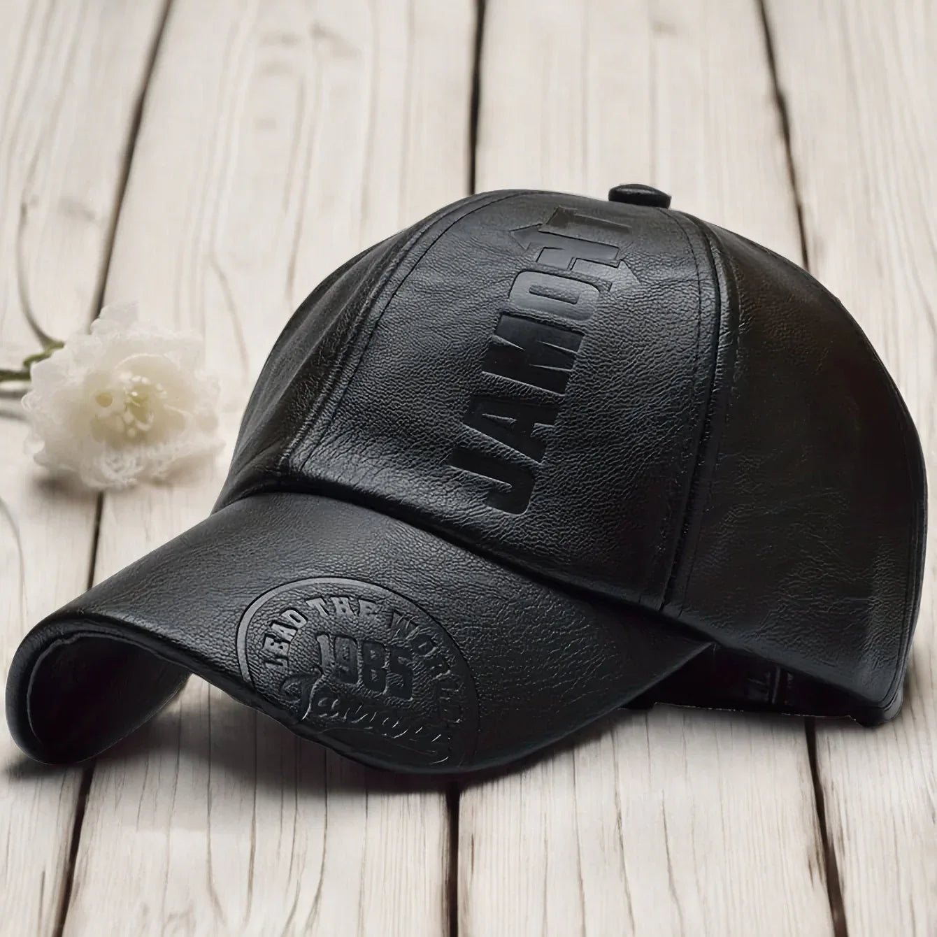 1pc Men's British PU Leather Baseball Cap Adjustable Breathable Casual Hat Spring/Summer/Autumn/Winter Hat Christmas Gift