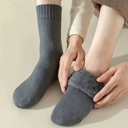 3/10 Pairs of Thick Winter Velvet Snow Socks for Men, Soft Plush Warm Boot Socks, Suitable for Outdoor Work And Leisure, a Gift for Husbands, Fathers, Or Boyfriends, Knitted Items in European Sizes (39-45) And US Sizes 9-11.